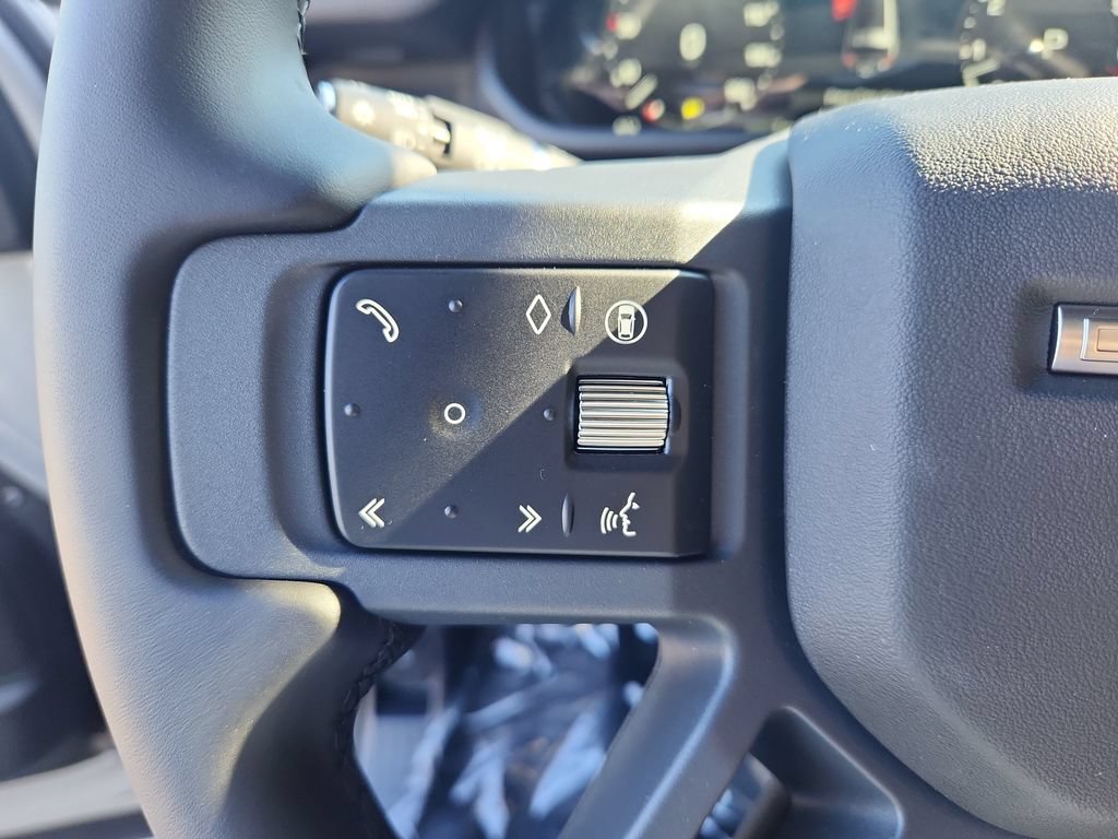 Used 2026 Land Rover Defender 130 S AWD/4WD image 17