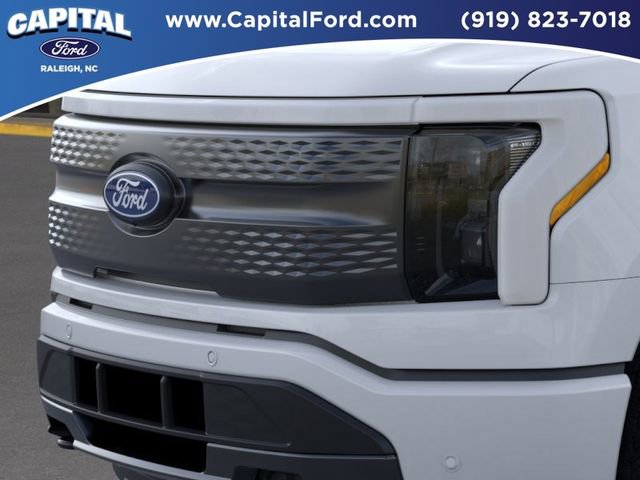 New 2025 Ford F150 Lightning Flash AWD/4WD image 17