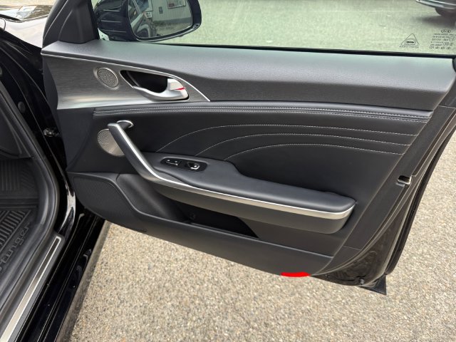 Used 2022 Kia Stinger GT2 AWD/4WD image 29
