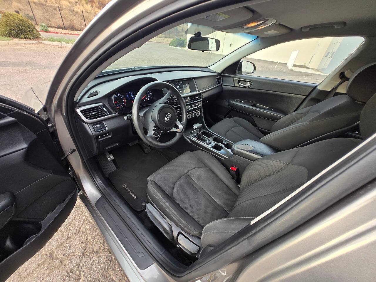 Used 2018 Kia Optima LX FWD image 21