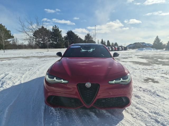 Used 2024 Alfa Romeo Giulia Veloce image 2