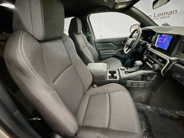Used 2025 Toyota 4Runner SR5 RWD image 27