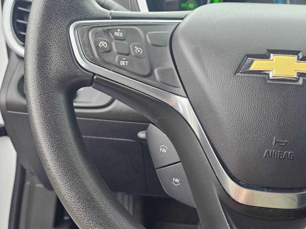 Used 2018 Chevrolet Volt LT FWD image 34