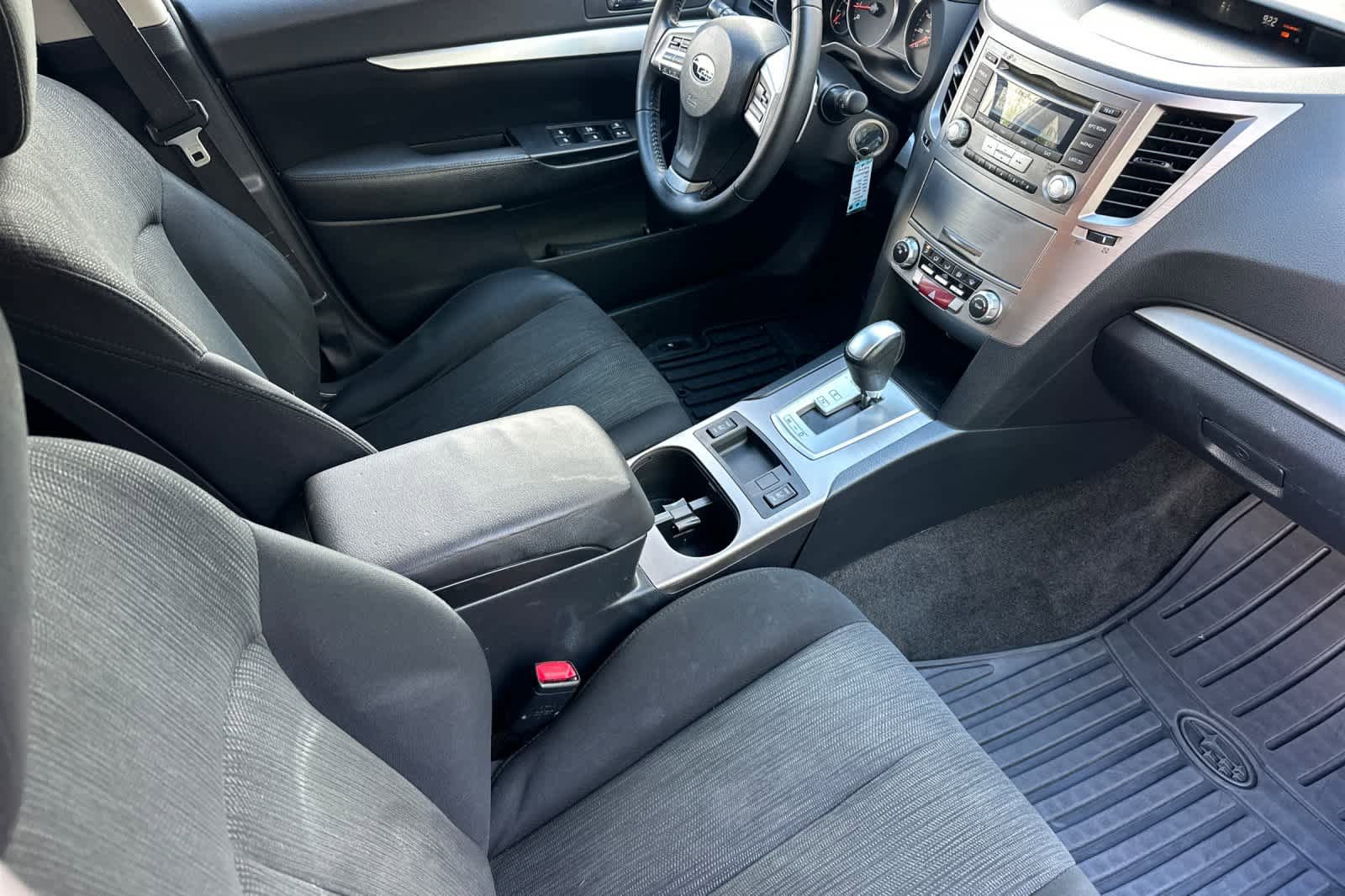 Used 2013 Subaru Outback 2.5i Premium AWD/4WD image 18