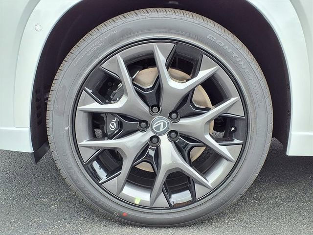 New 2026 Lexus TX 500h AWD image 11