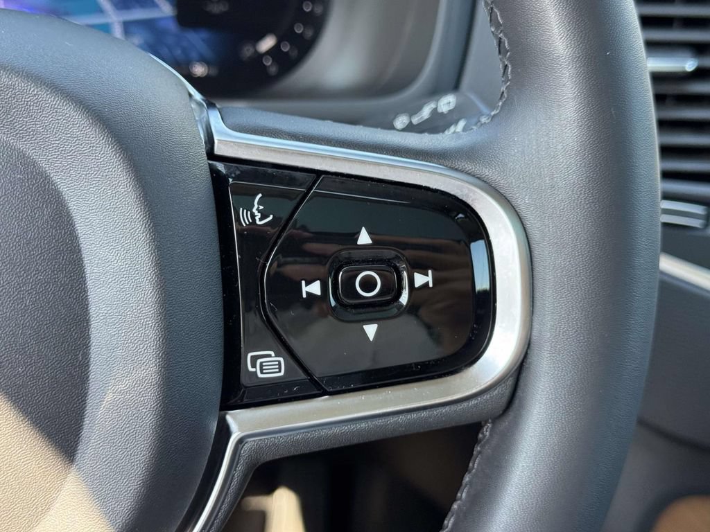 Certified 2023 Volvo XC90 B6 Core w/ Climate Package AWD/4WD image 20