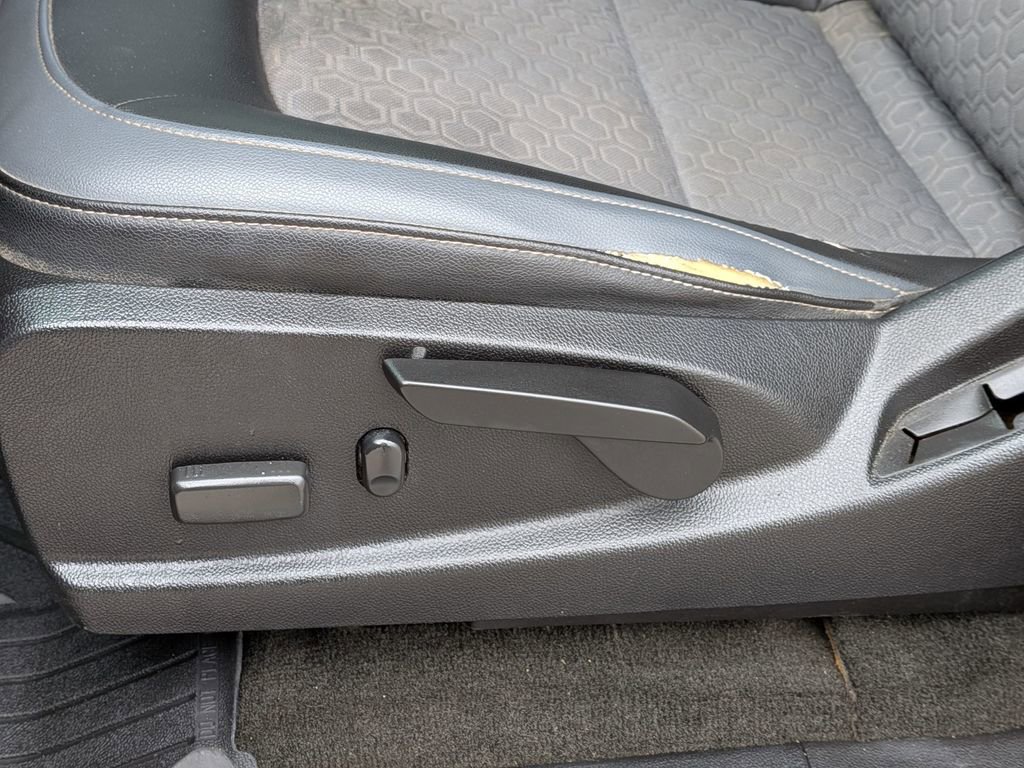 Used 2018 Chevrolet Colorado Z71 image 16