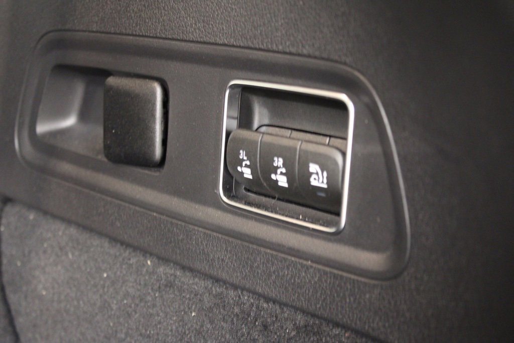 Used 2025 Mercedes-Benz GLS 450 GLS 450 image 48