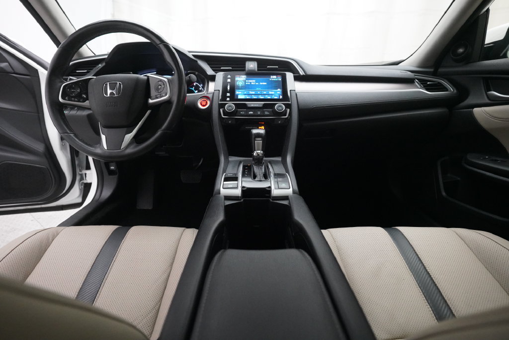 Certified 2018 Honda Civic Touring image 5