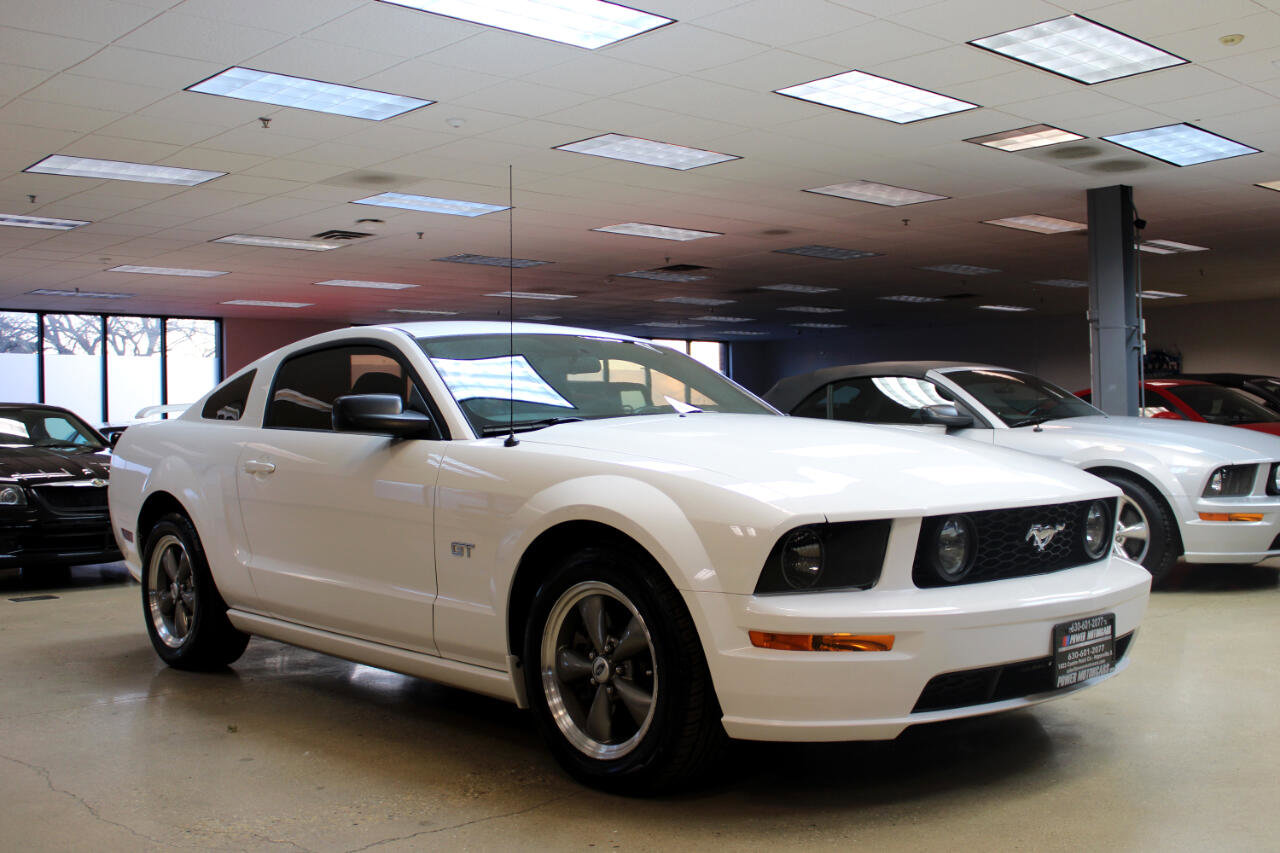 Used 2005 Ford Mustang GT image 3