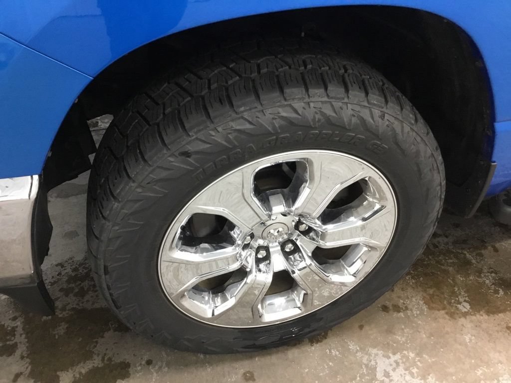 Used 2021 RAM 1500 Big Horn AWD/4WD image 4
