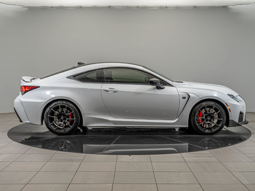 Used 2025 Lexus RC F Final Edition RWD image 4