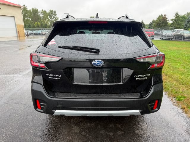 Used 2022 Subaru Outback Touring AWD/4WD image 2
