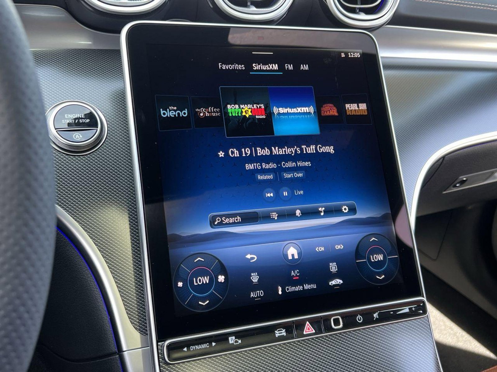 New 2025 Mercedes-Benz C 300 4MATIC Sedan image 16