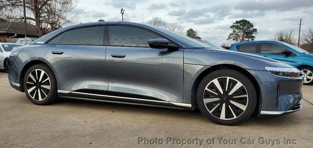 Used 2025 Lucid Air Pure image 9