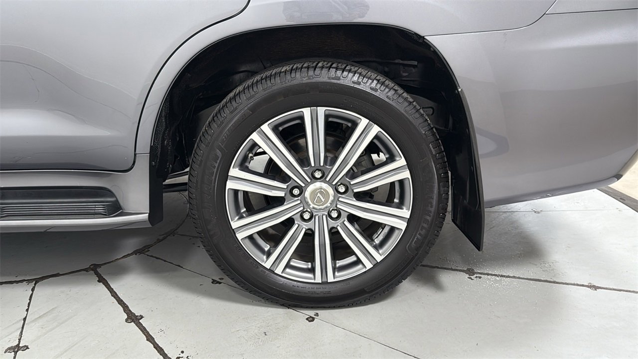 Used 2017 Lexus LX 570 4WD image 24