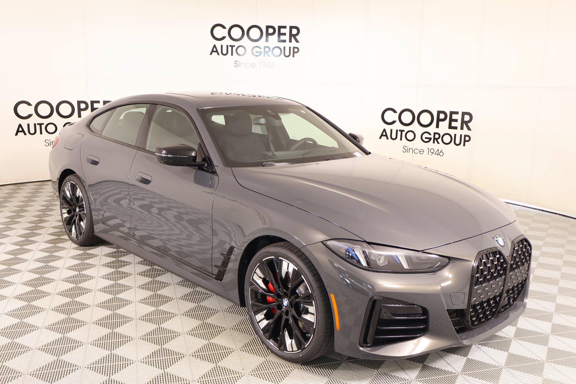 New 2026 BMW 430i xDrive w/ M Sport Package AWD/4WD image 1