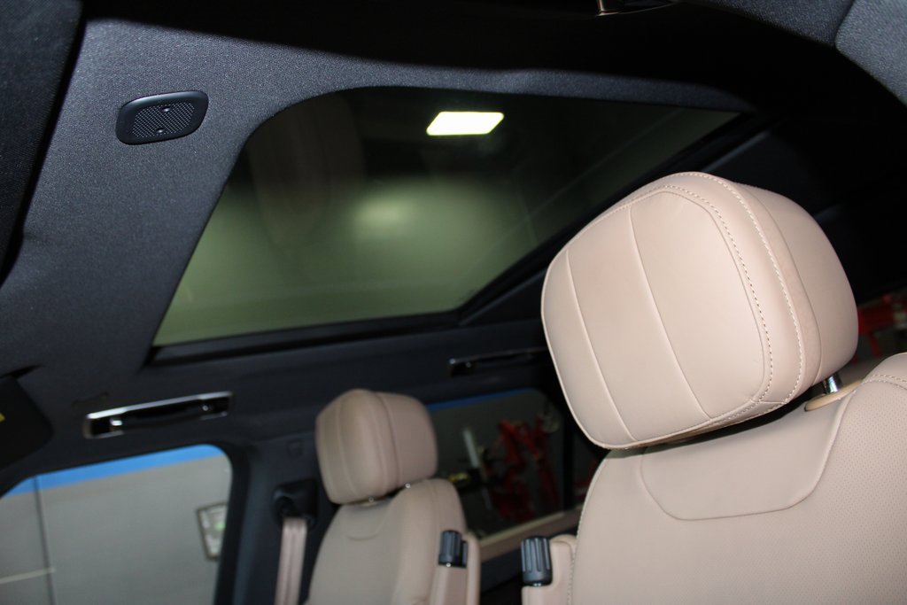 Used 2024 Land Rover Range Rover Sport SE image 36