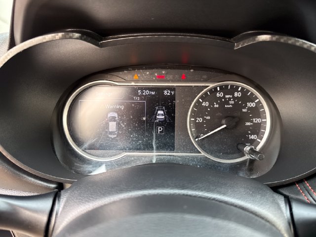 Used 2024 Nissan Versa SR FWD image 18