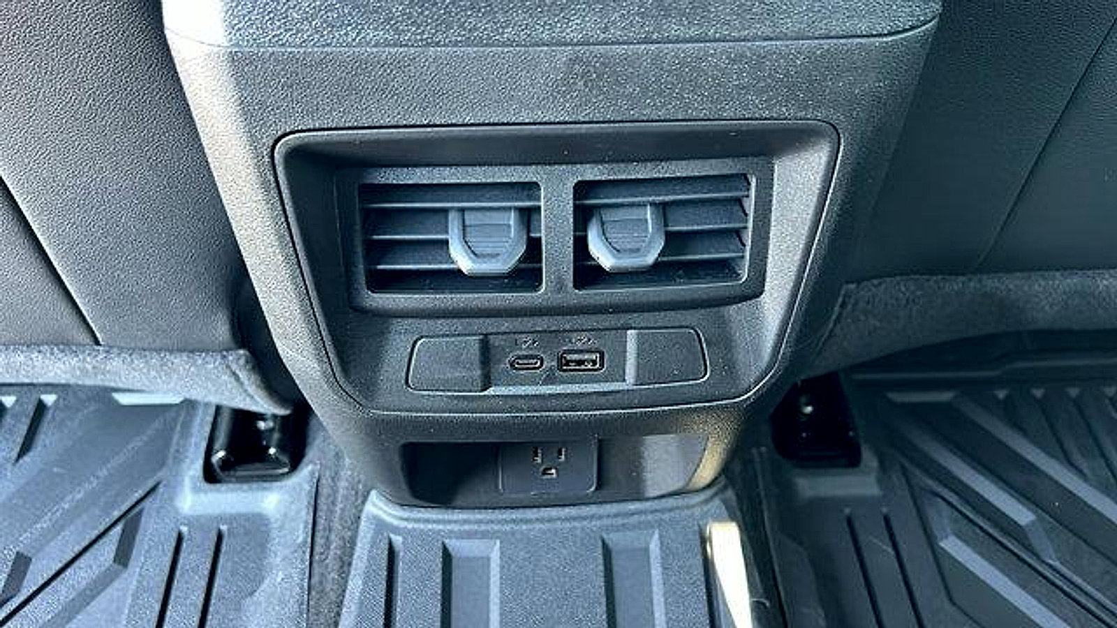 New 2026 Chevrolet Colorado Z71 w/ Technology Package image 16