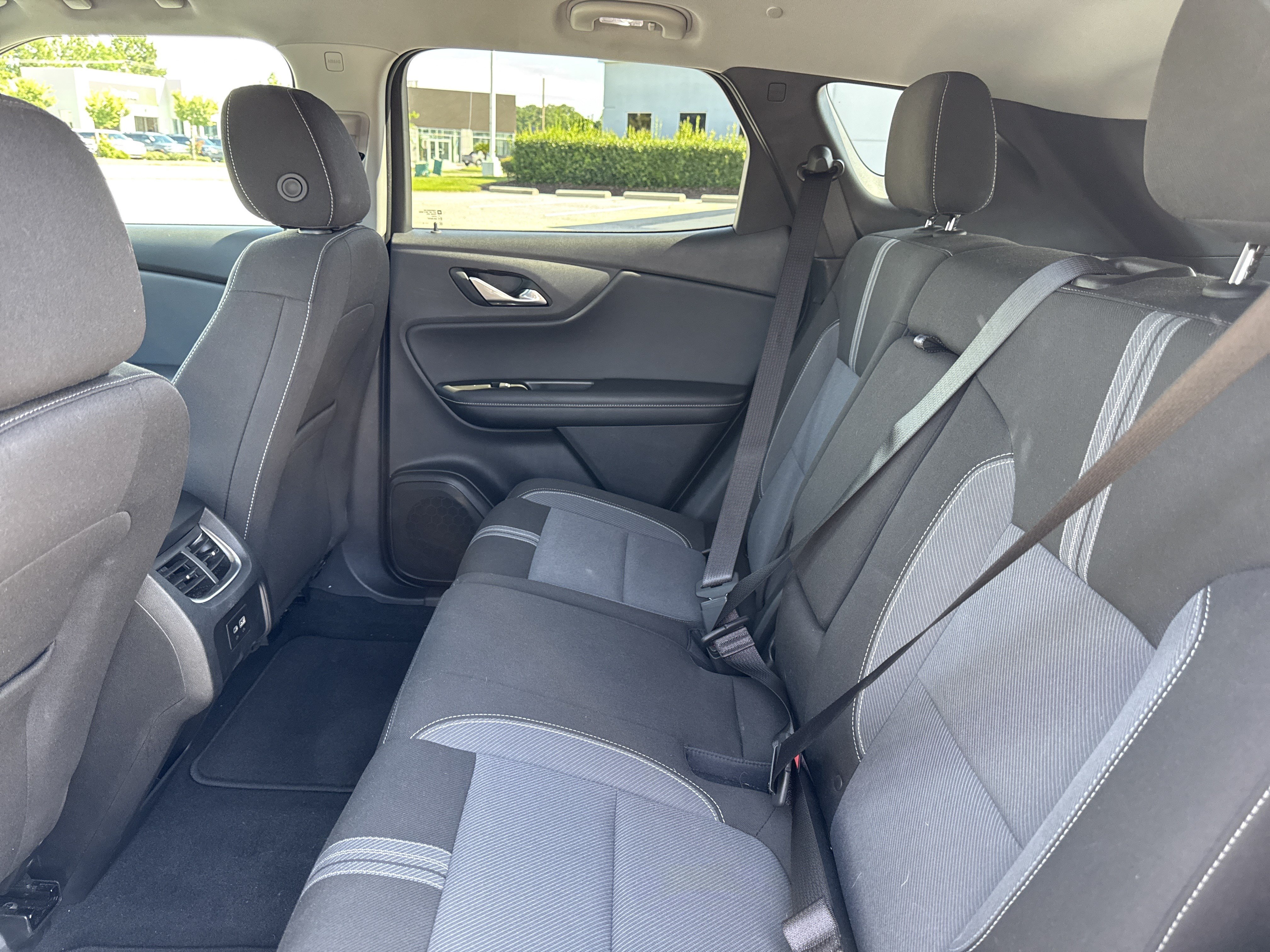 Used 2025 Chevrolet Blazer LT AWD/4WD image 29