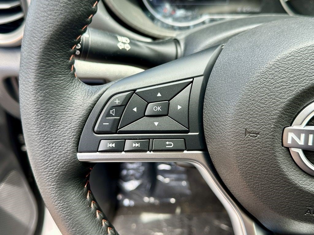Certified 2025 Nissan Versa SR w/ Trunk Package FWD image 26