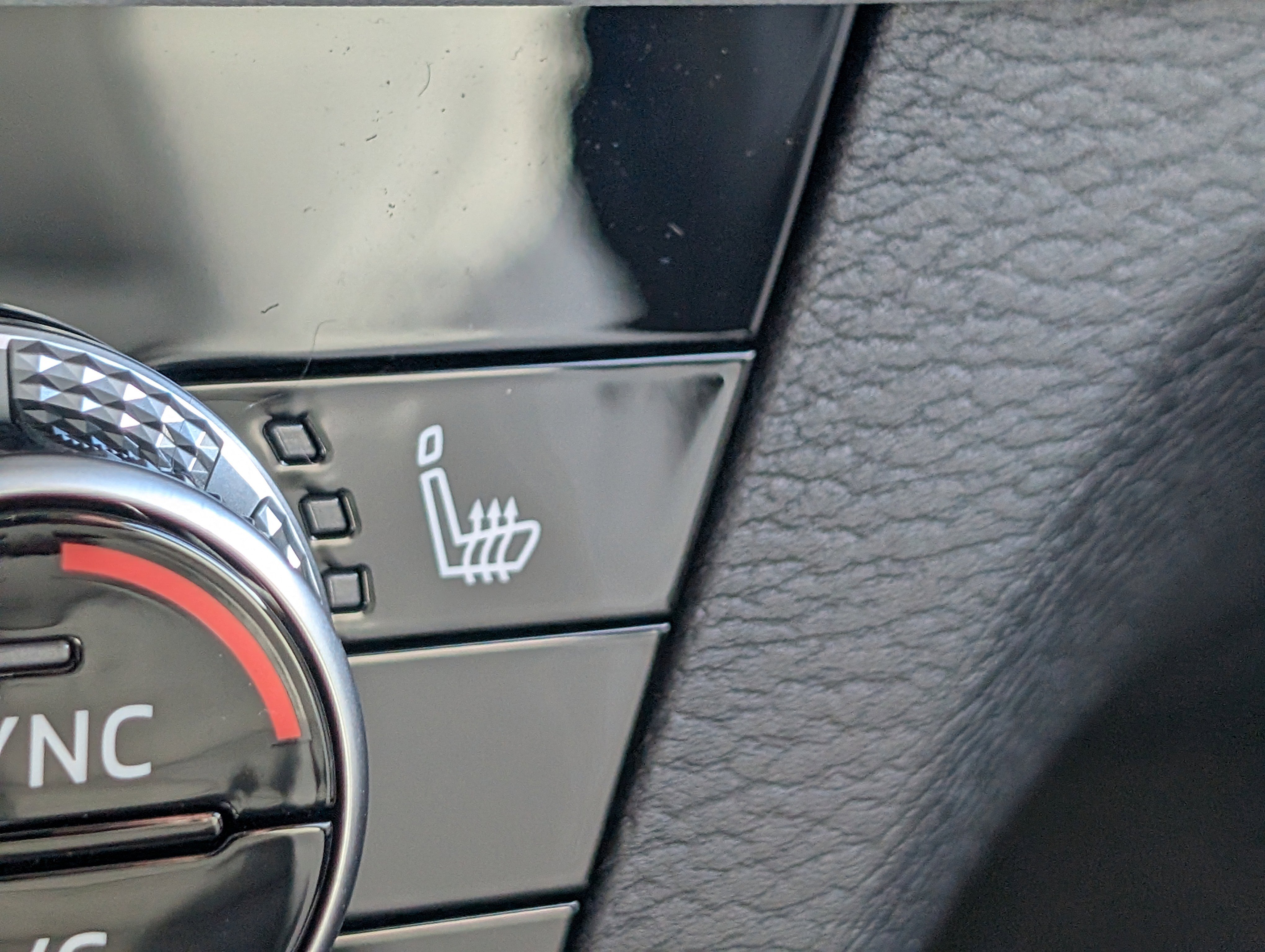 New 2026 Mitsubishi Outlander SE image 28