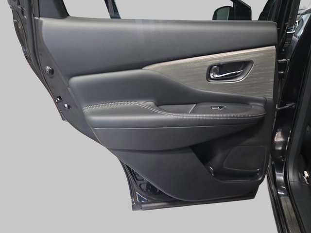 Used 2016 Nissan Murano Platinum image 17