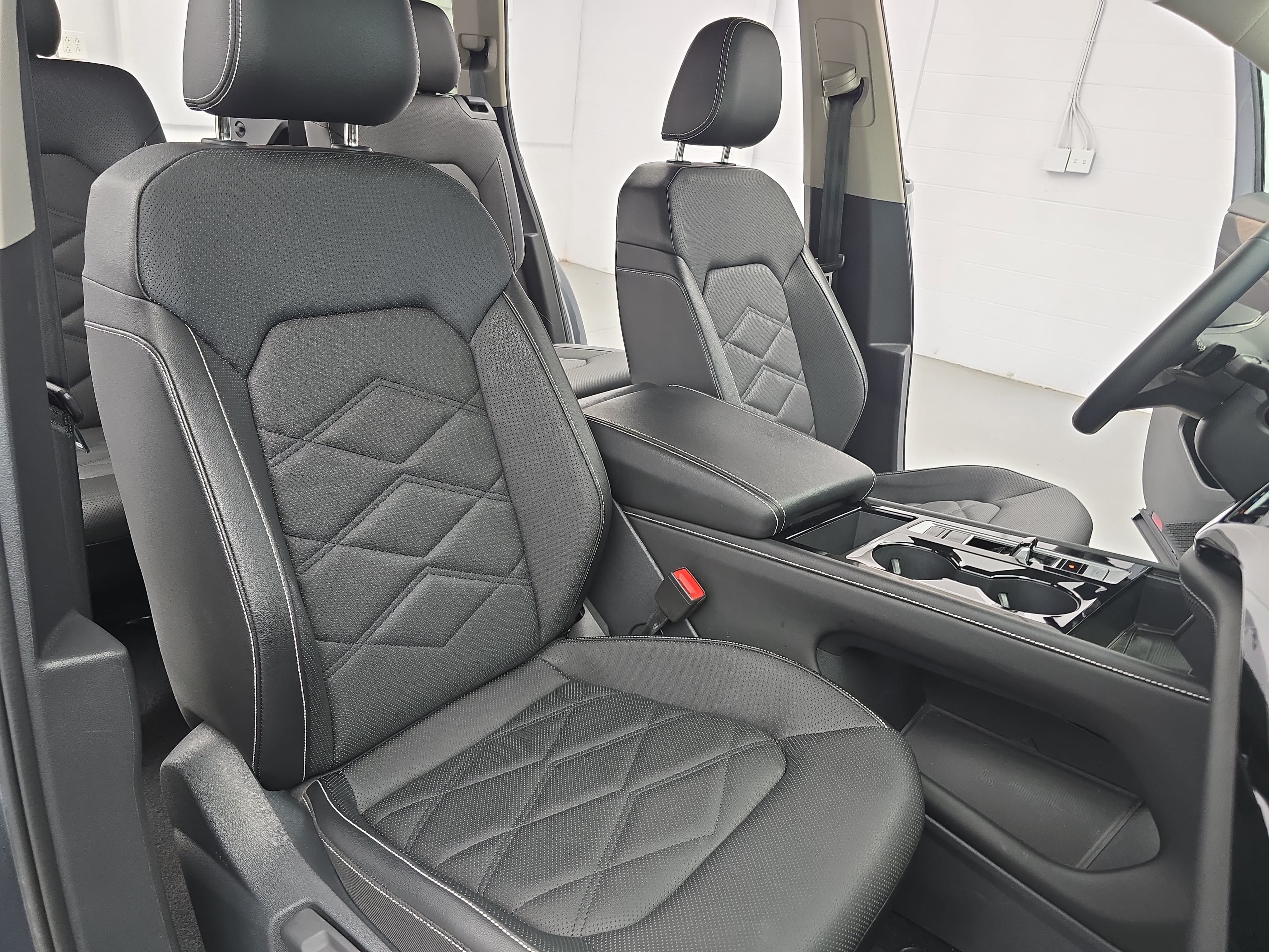 Certified 2024 Volkswagen Atlas SE AWD/4WD image 10