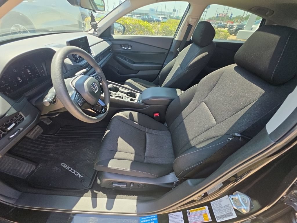 Used 2023 Honda Accord EX image 12