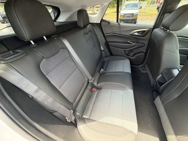 Used 2025 Chevrolet Trax LT FWD image 25