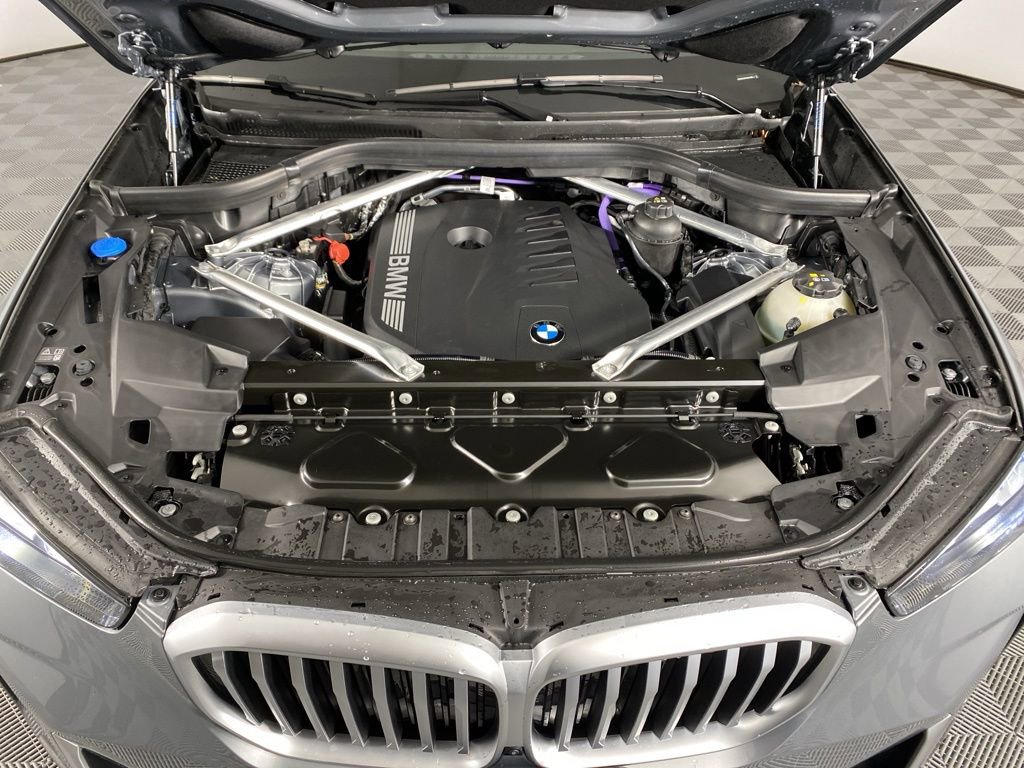 Used 2026 BMW X5 xDrive40i image 5