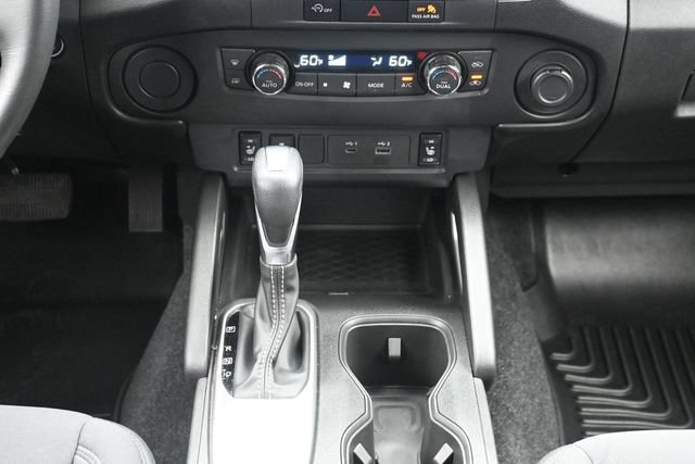 Used 2024 Nissan Frontier SV RWD image 23