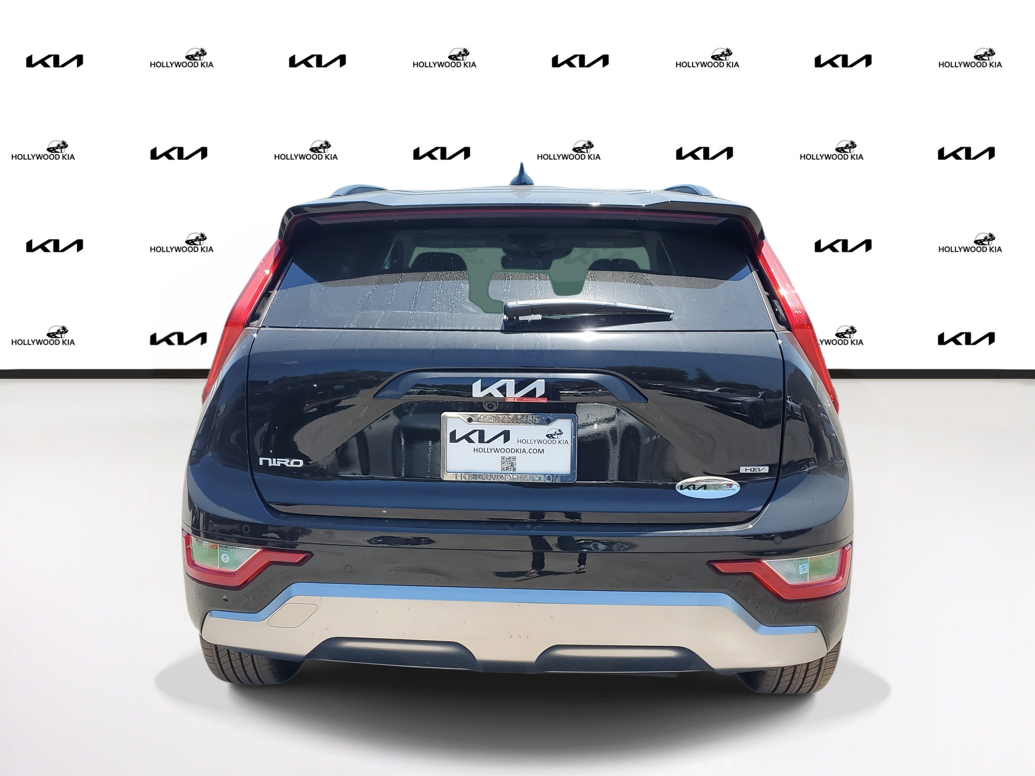 New 2025 Kia Niro EX Touring image 5