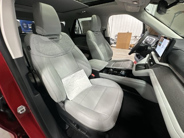 Certified 2026 Ford Explorer Platinum w/ LUX Leather Package AWD/4WD image 32