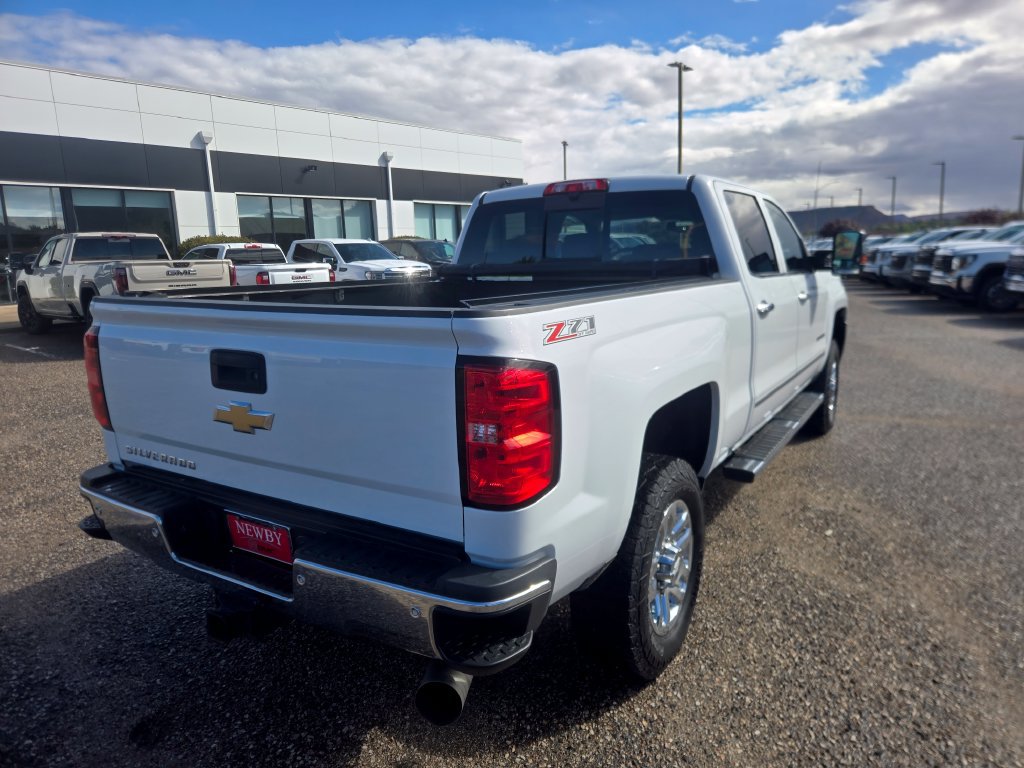 Used 2017 Chevrolet Silverado 3500 LTZ w/ Duramax Plus Package AWD/4WD image 7