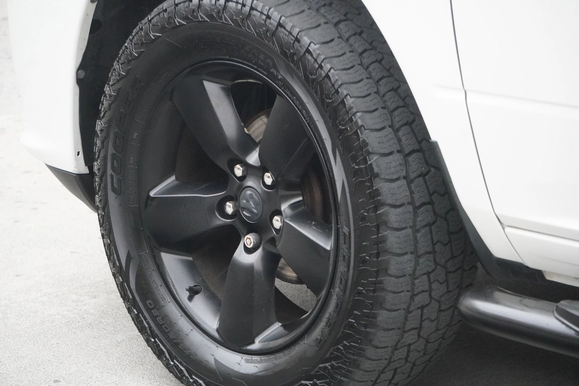 Used 2016 RAM 1500 Express AWD/4WD image 25