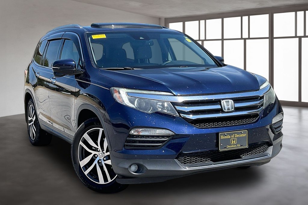 Used 2017 Honda Pilot Touring image 3
