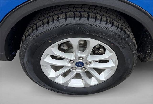 Used 2020 Ford Escape SE image 9