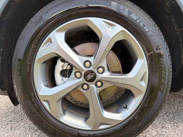 Used 2025 Ford Escape ST-Line Select AWD/4WD image 9