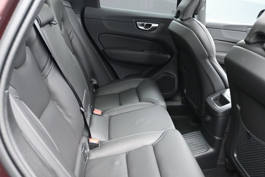 New 2026 Volvo XC60 T8 Ultra w/ Climate Package AWD/4WD image 17