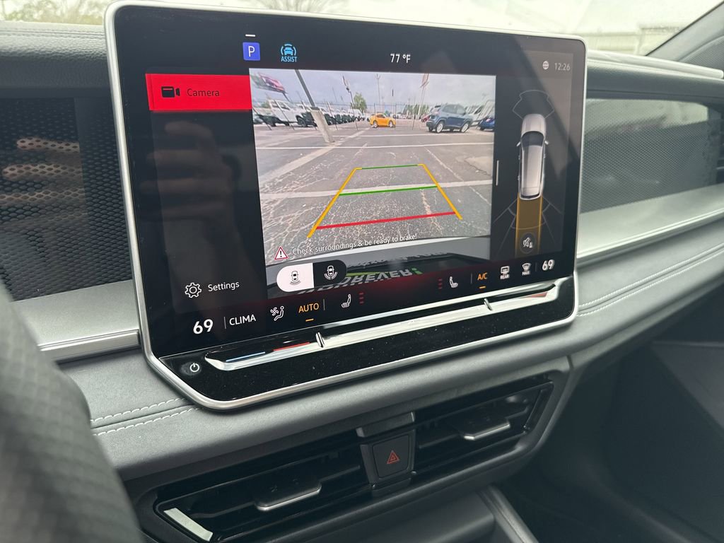 New 2026 Volkswagen Tiguan SE R-Line FWD image 21