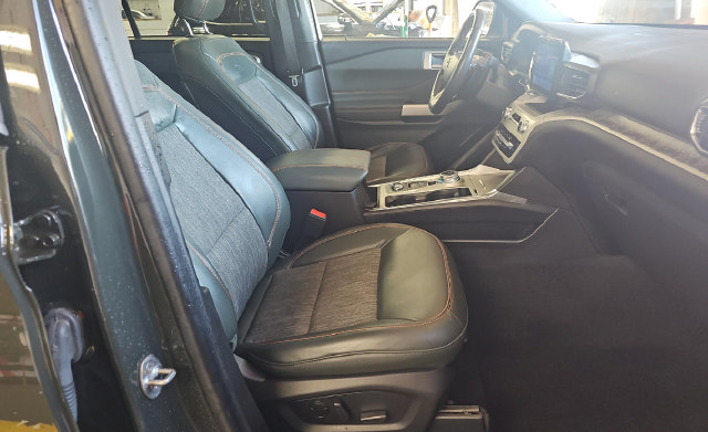 Used 2023 Ford Explorer Timberline w/ Timberline Technology Package AWD/4WD image 14