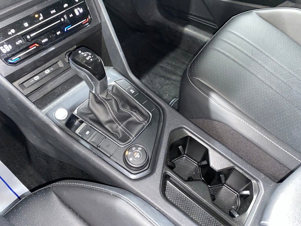 Used 2023 Volkswagen Tiguan SE image 19