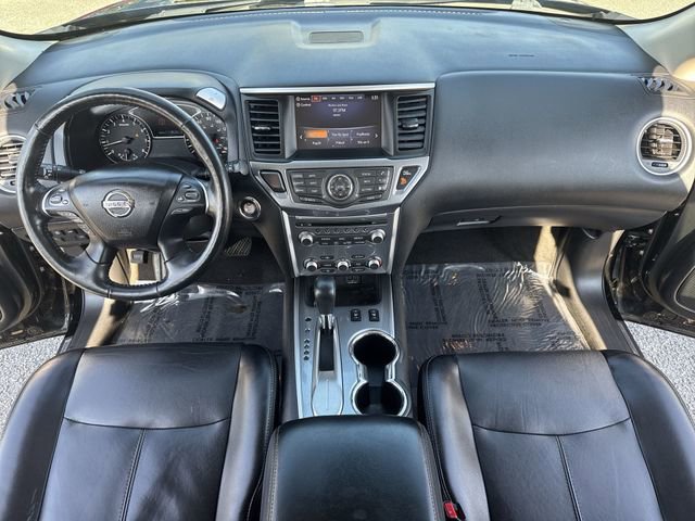 Used 2020 Nissan Pathfinder SL image 9