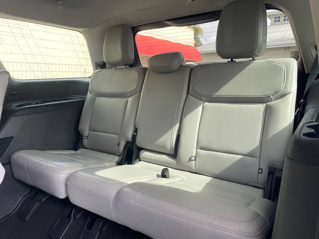 Used 2025 Ford Expedition Active AWD/4WD image 15
