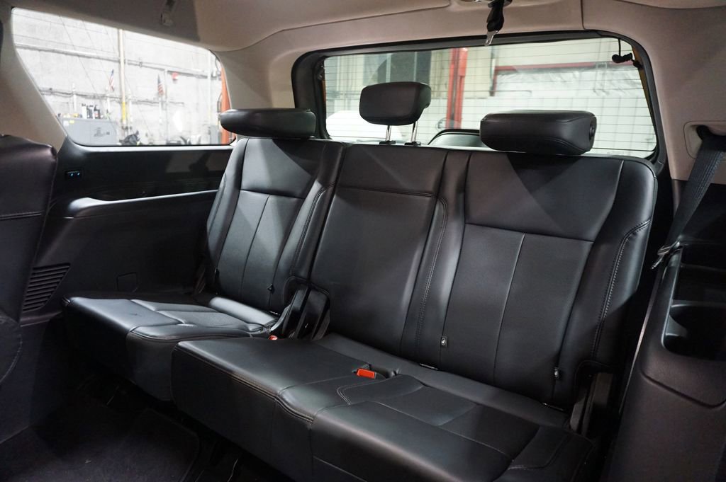 Used 2024 Ford Expedition XLT RWD image 15