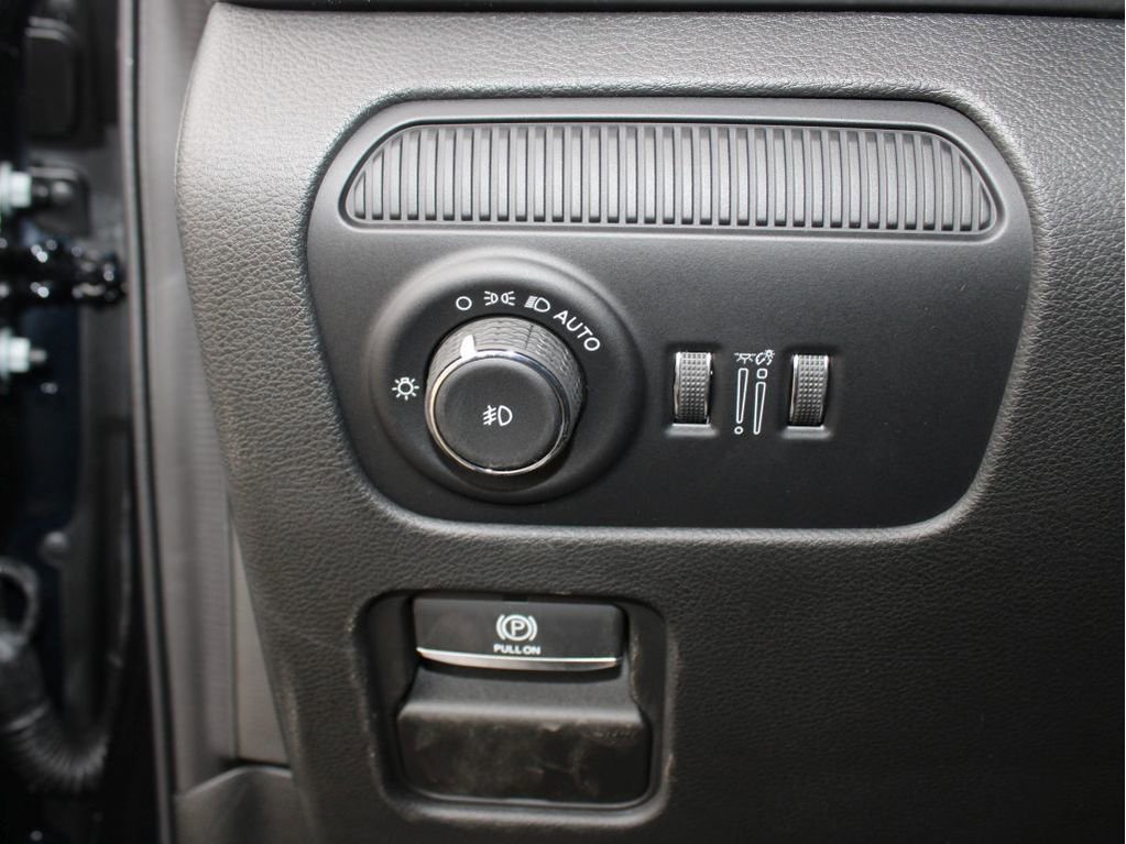 New 2025 Jeep Wagoneer Series II w/ Premium Group I image 12