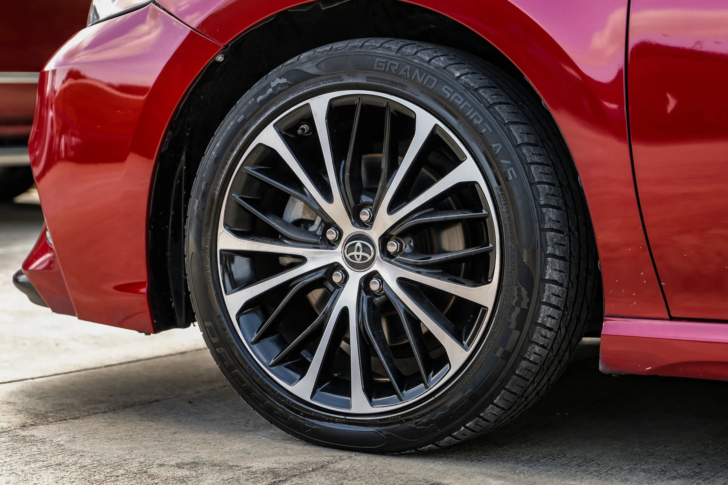 Used 2018 Toyota Camry SE FWD image 57