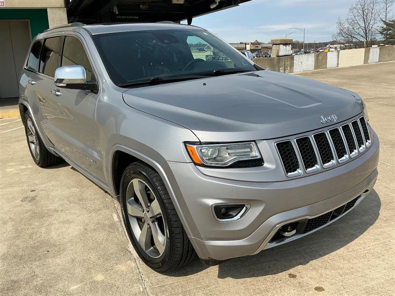 Used 2016 Jeep Grand Cherokee Overland w/ Advanced Technology Group AWD/4WD image 9